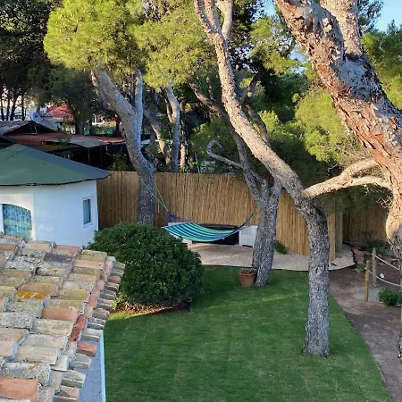 Belinda Villa *